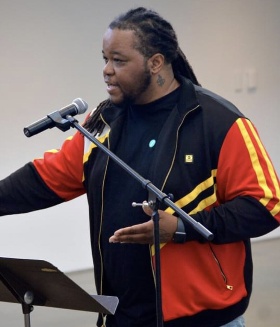 DonJuan Carter-Woodard performing